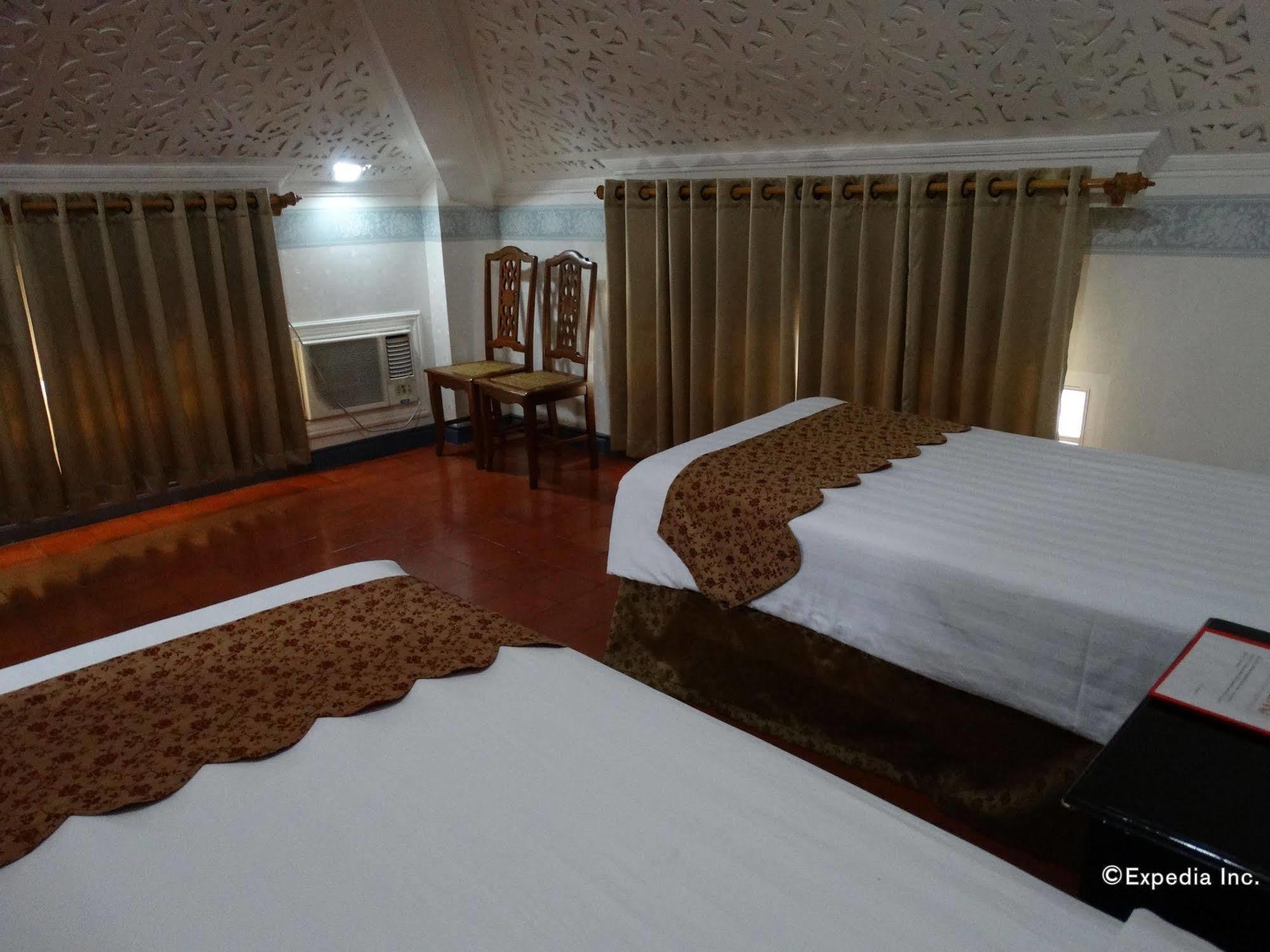 White Knight Hotel Intramuros Manilla Buitenkant foto
