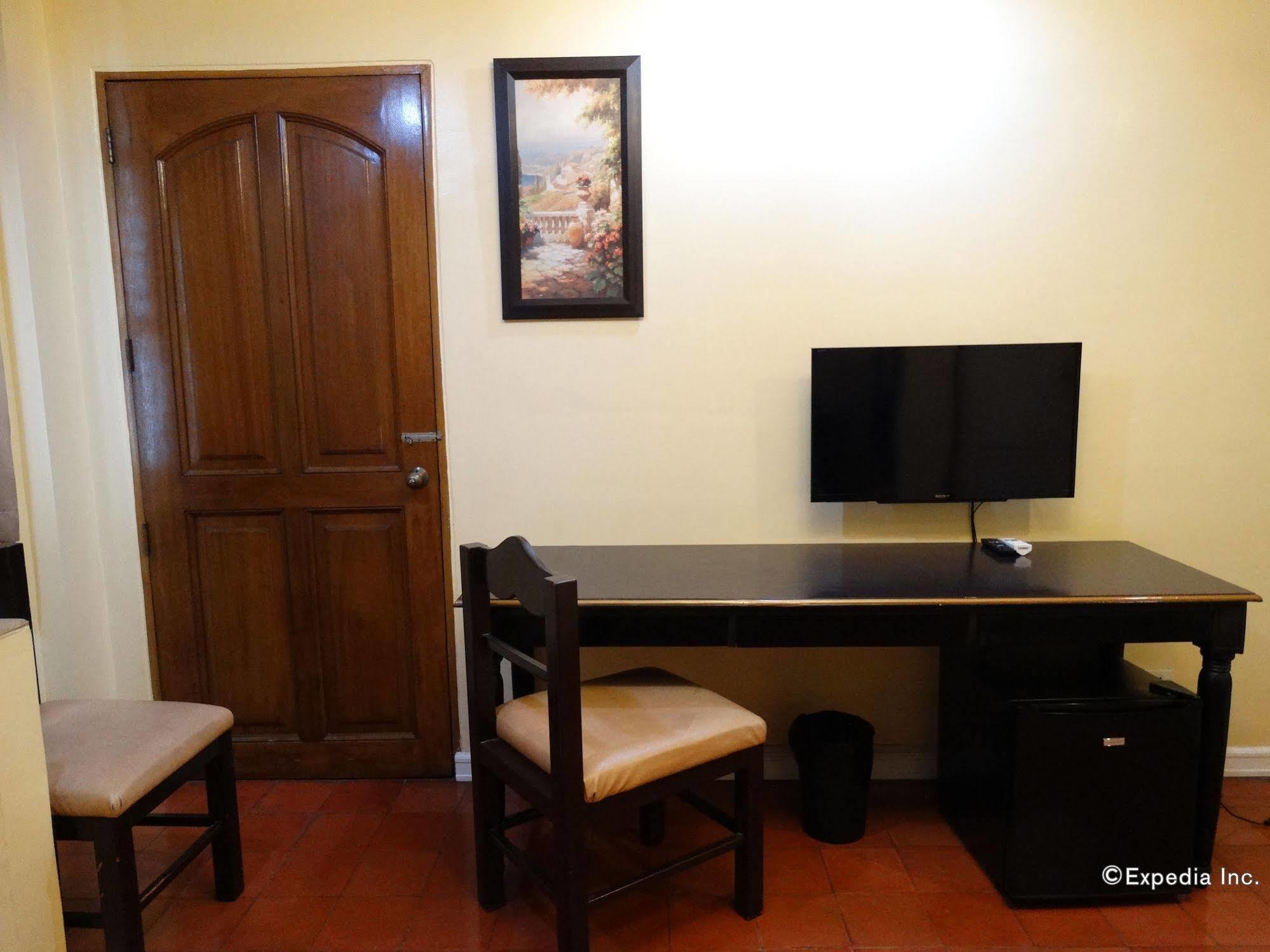 White Knight Hotel Intramuros Manilla Buitenkant foto