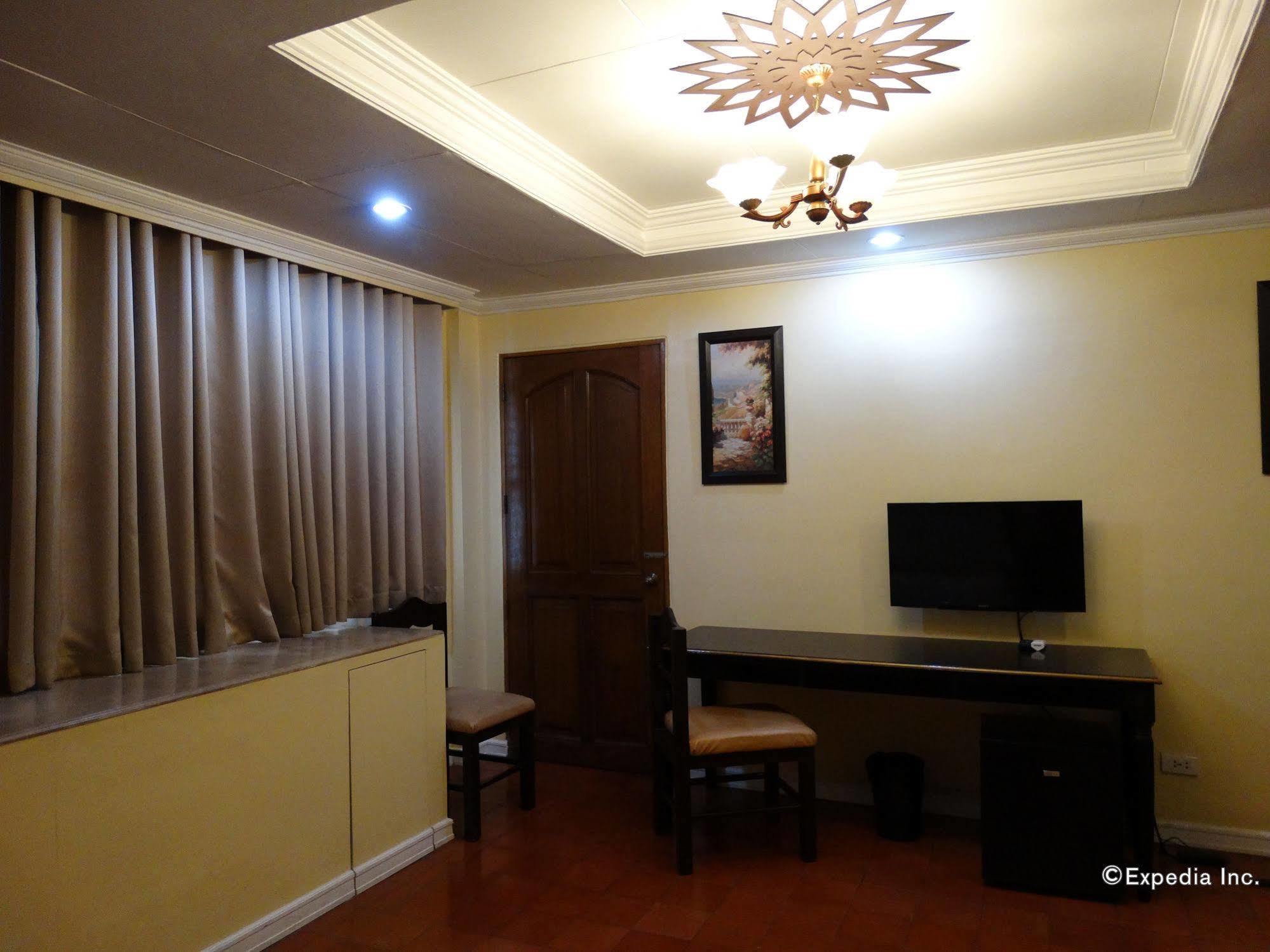 White Knight Hotel Intramuros Manilla Buitenkant foto